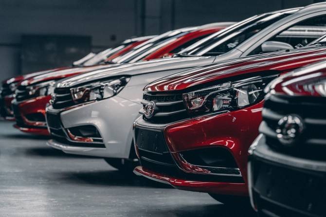 АВТОВАЗ в июле повысит цены на автомобили LADA
