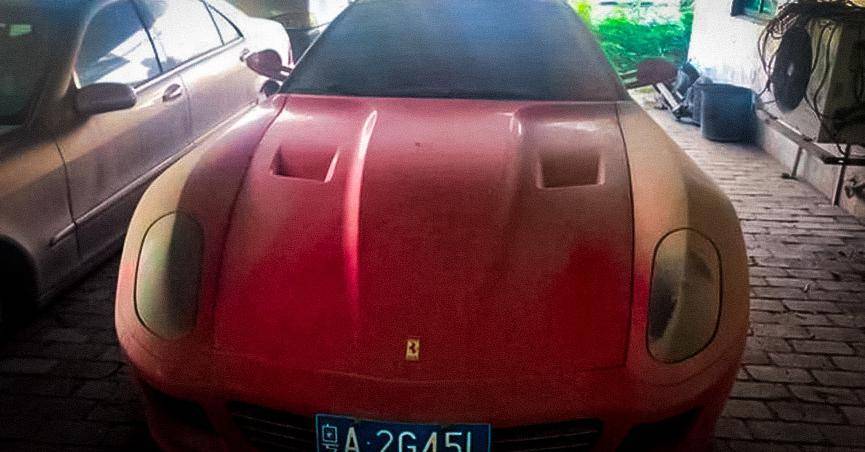 Брошенный Ferrari выставили на продажу по цене старых "Жигулей"