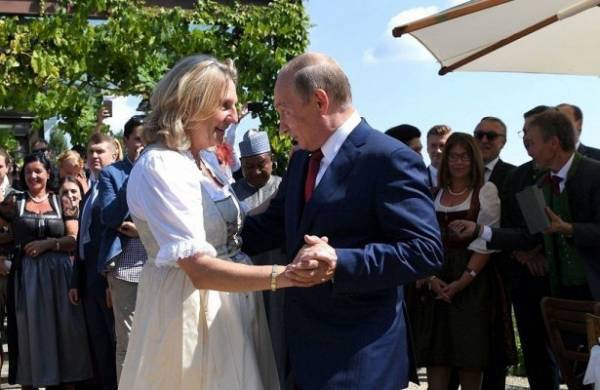 Череда случайностей: как&nbsp;Путин оказался на&nbsp;свадьбе в&nbsp;Австрии