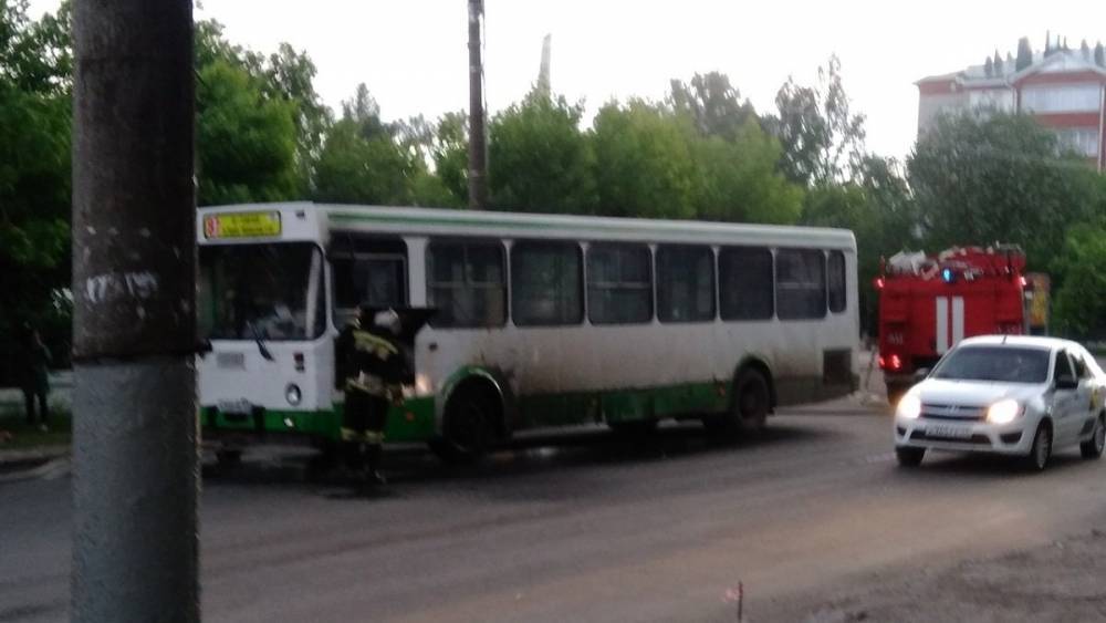 Житель Нововятска спас пассажиров из горящего автобуса