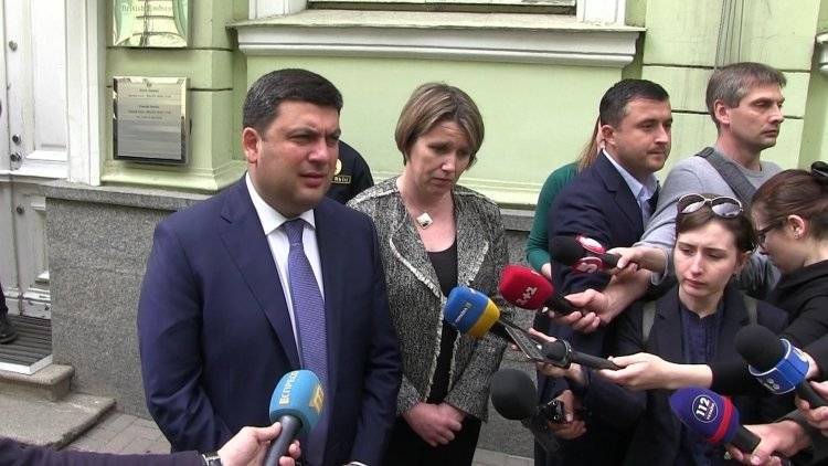 Украинские политики предают тех, кто привел их к власти