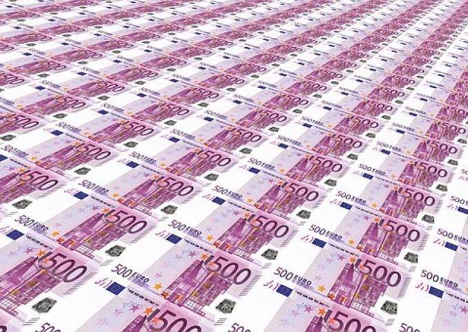 Несколько случаев использования денег из «банка приколов» выявили в Финляндии