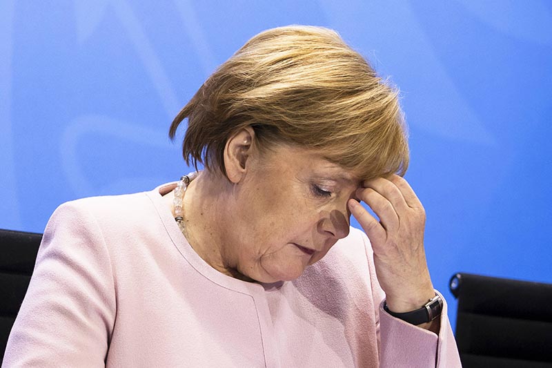 Меркель забилась в конвульсиях в присутствии Зеленского (видео)