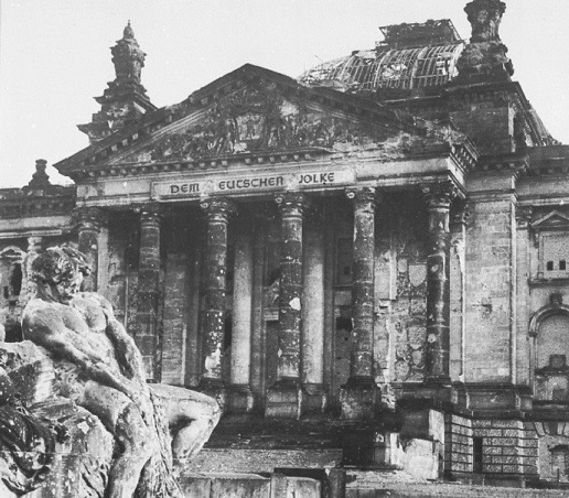 Почему немцы хотели взорвать здание Рейхстага после поражения в войне | Русская семерка