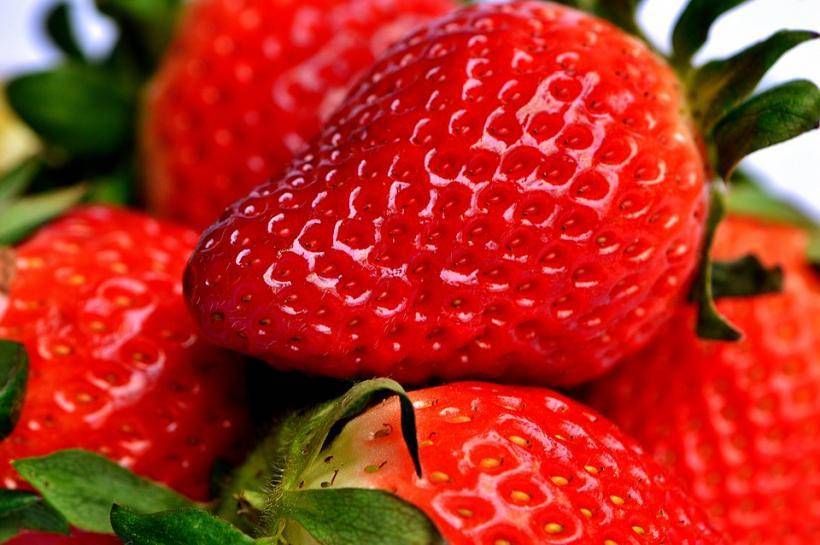 Диетологи назвали лучшие летние фрукты и ягоды для похудения