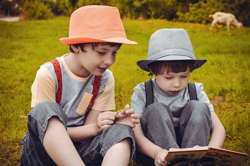 Психолог дала совет, как привить детям любовь к чтению