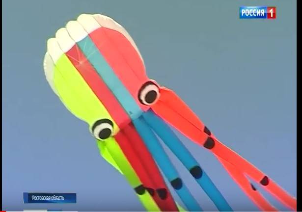 Небо зовет в полет: в семье Каштановых знают, как запустить 26-метрого воздушного змея