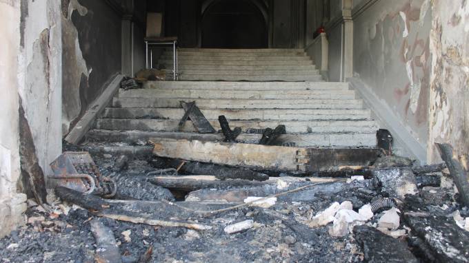 КГИОП показал фотографии обгоревшего костела на Минеральной улице