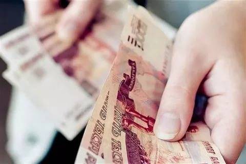 Покупки наличными оплачивали только 18% жителей РФ в 2018 году
