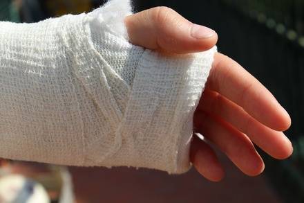 Шестилетняя девочка сломала руку на&nbsp;аттракционе в&nbsp;Дальнем Константинове