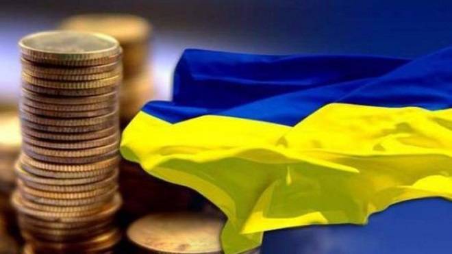 Экономика растет, но украинцы беднеют: эксперт объяснил парадокс