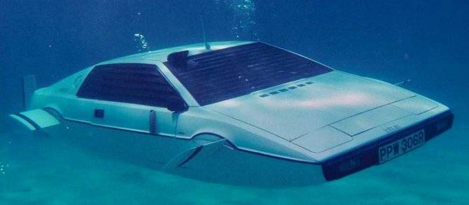 Tesla воссоздаст автомобиль-субмарину Джеймса Бонда