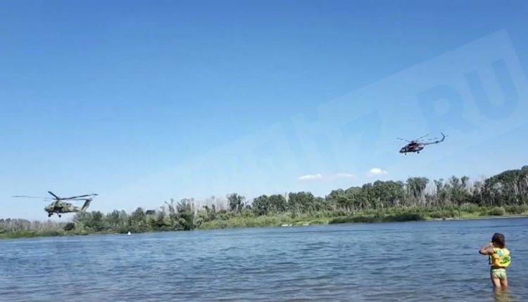 Появилось видео полета Ми-28 и Ми-8 над пляжем под Ростовом