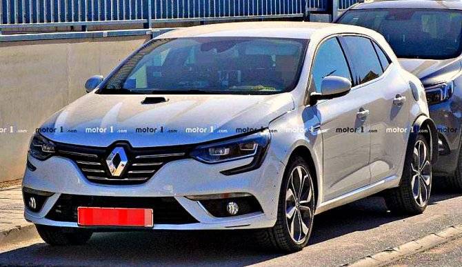 Начато тестирование гибридной версии Renault Megane