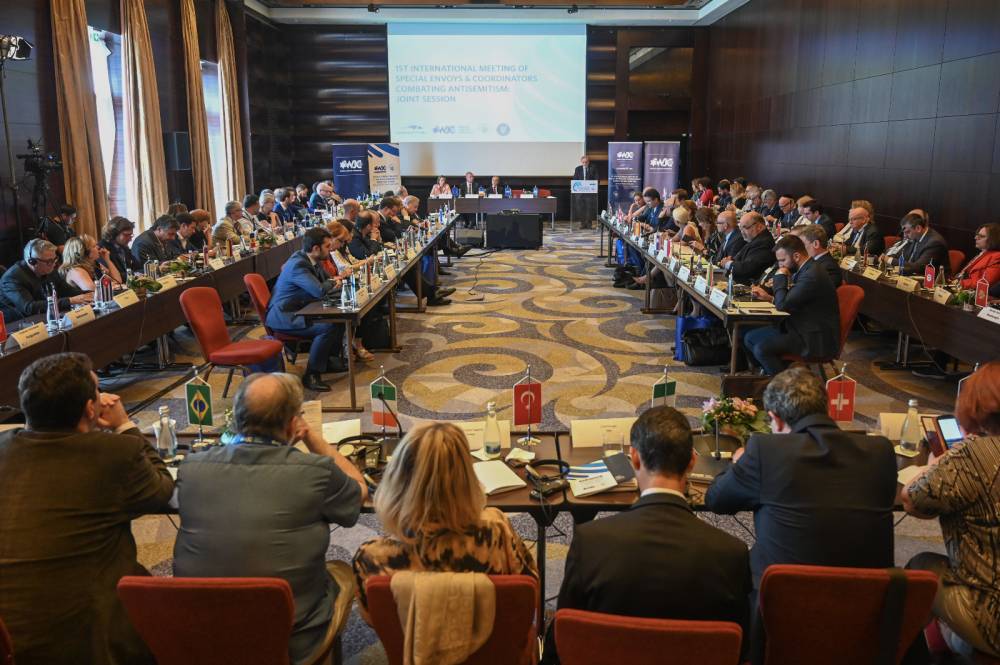 В Бухаресте проходит первый Международный съезд спецпредставителей и координаторов по вопросам борьбы с антисемитизмом
