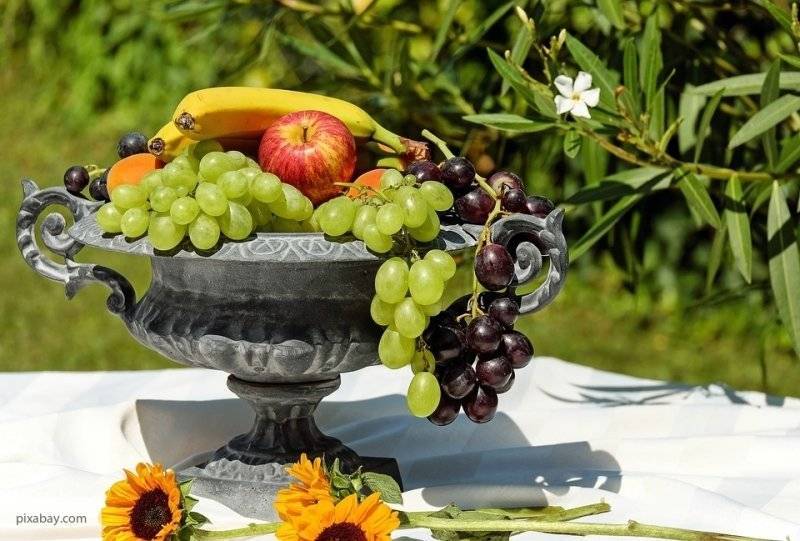 Эксперт рассказал, чем выгодны для российского рынка фрукты из ЮАР