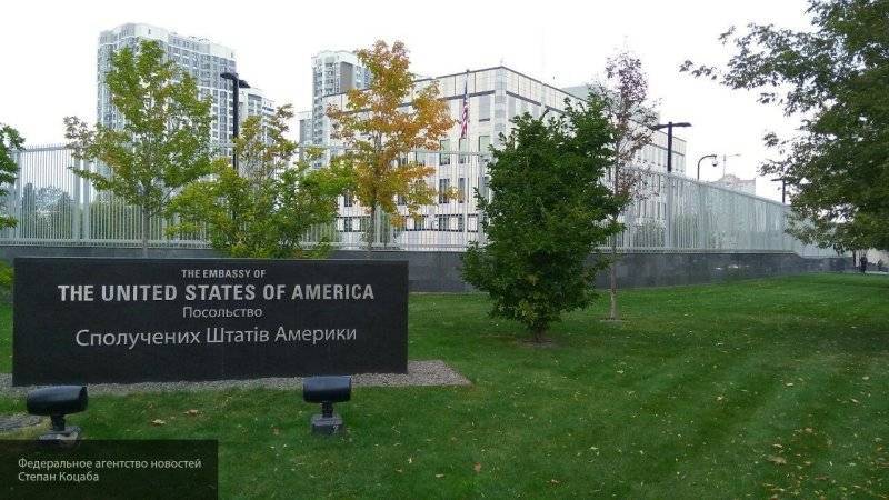 Посольство США в Киеве "заминировали"