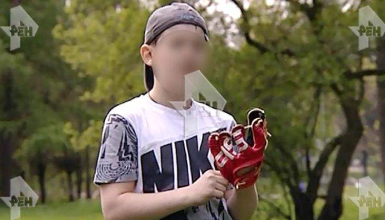 Младшего сына экс-хоккеиста выпустили из СИЗО по делу об убийству матери