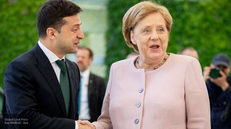 Зеленский рассказал, почему не помог Меркель во время приступа