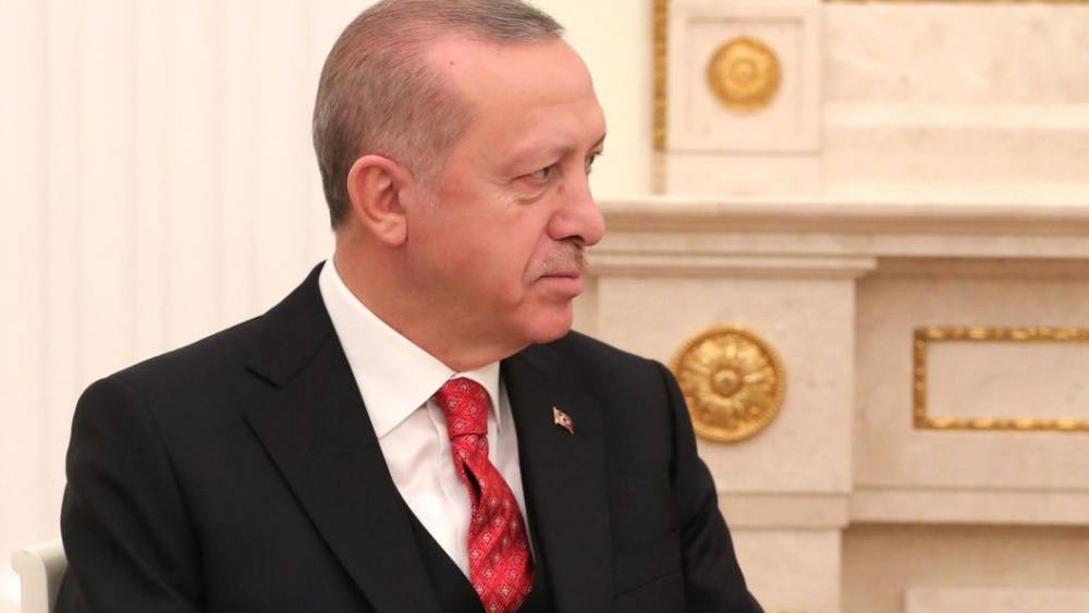 "Не верю": Эрдоган усомнился в "нормальности" смерти Мурси