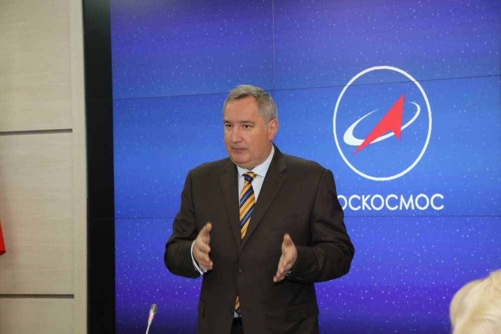 В сети высмеяли очередной провал Роскосмоса: "Денег нет, но вы летите"