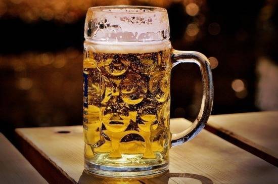 В Госдуме предложили запретить рекламу безалкогольного пива