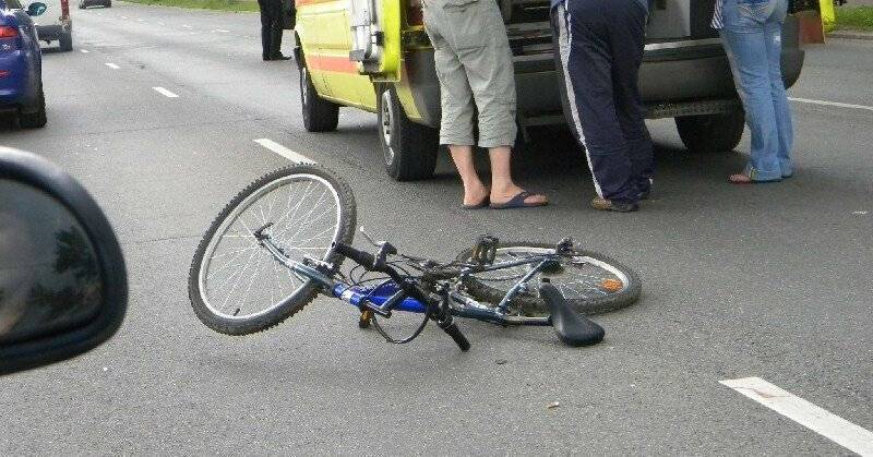 Сафоновский велосипедист не поделил дорогу с пешеходом
