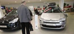 Продажи автомобилей в России рухнули почти на 20%