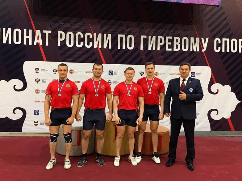 Донские гиревики завоевали серебро чемпионата России