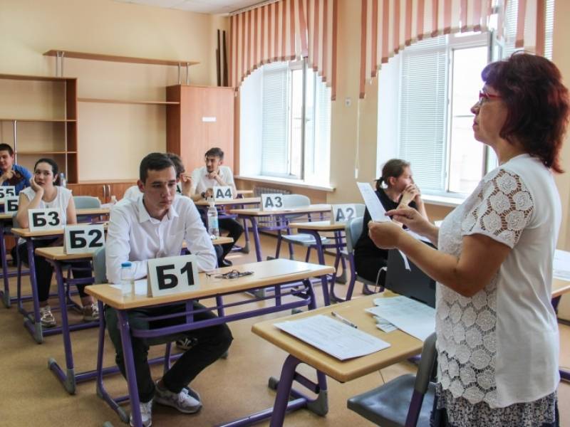 В Астрахани проверили работы, написанные «неправильными» ручками