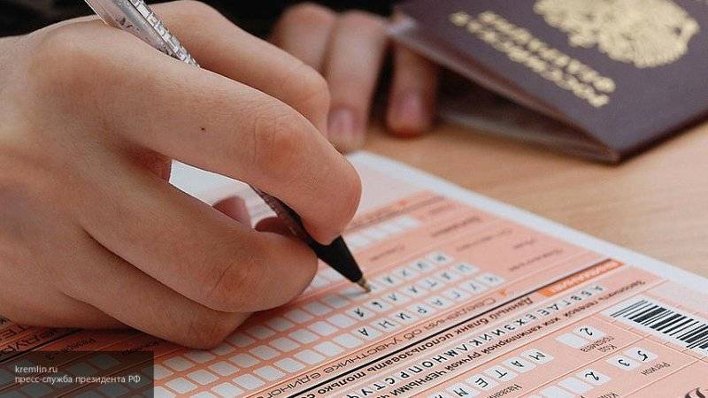 Получившим ноль баллов на ЕГЭ в Астрахани школьникам поменяли оценки