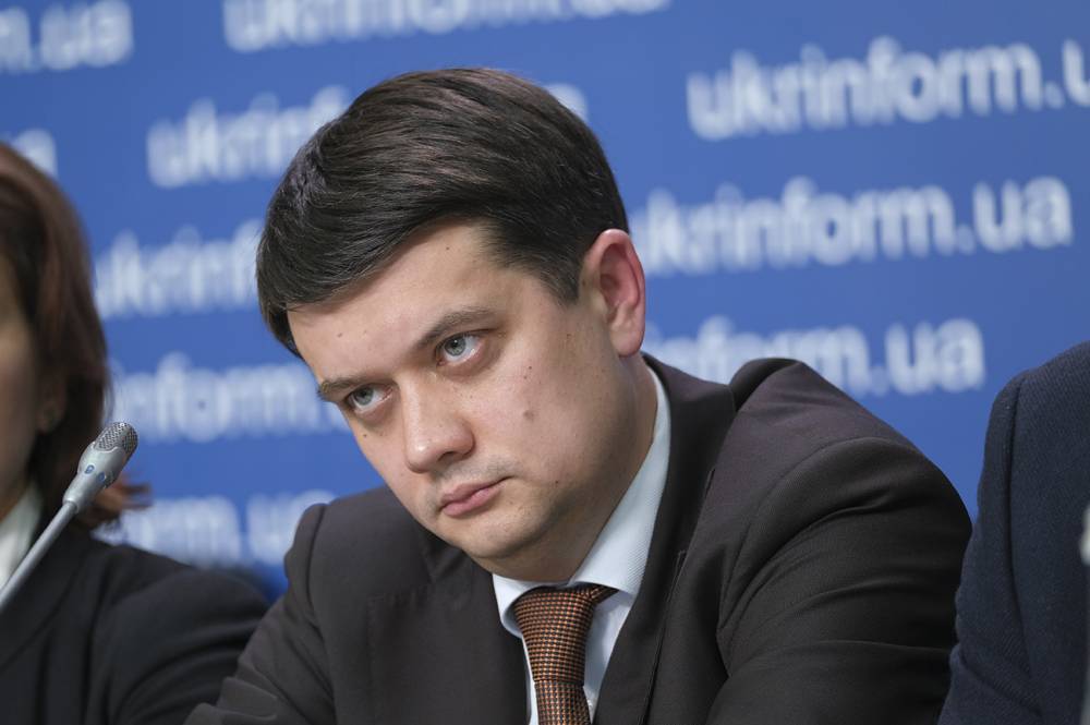 Разумков рассказал, как Зеленский хочет вернуть Донбасс Украине: "Не оружием"