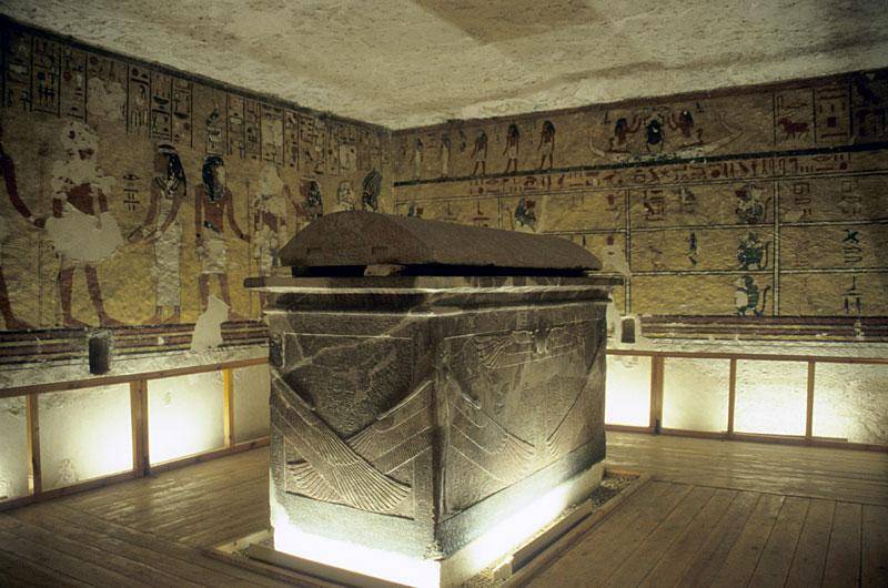 В Египте археологи нашли сокровища жрецов в гробнице XIII века до нашей эры