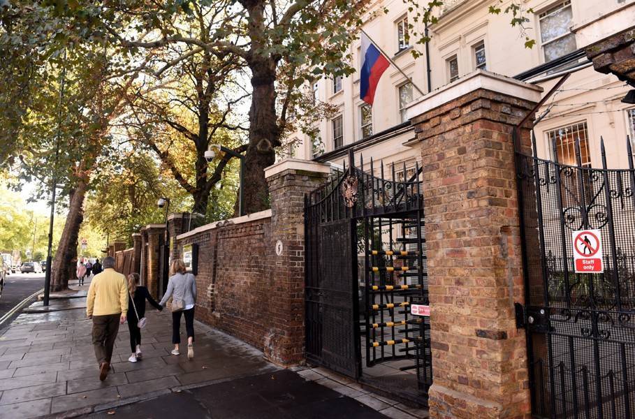 Посольство РФ проверяет информацию о гражданстве мужчины, убитого в Лондоне