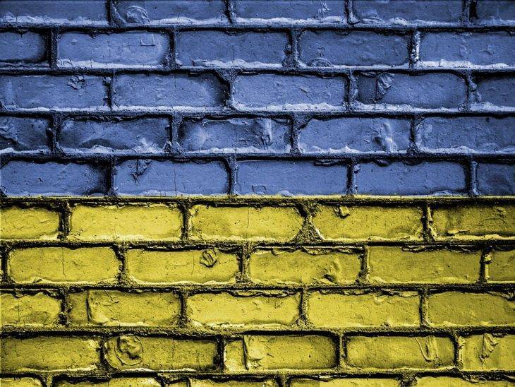 Украинская блокада: стрельба себе по коленям