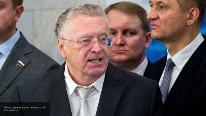 Жириновский устроил скандал во время заседания Госдумы и покинул зал