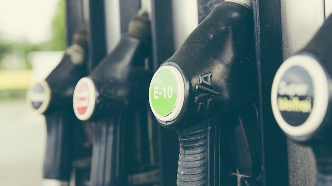 Правительство РФ&nbsp;отреагировало&nbsp;на информацию о повышении цен на бензин