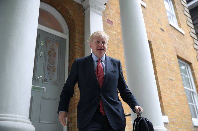 Джонсон лидирует после третьего тура выборов британского премьера