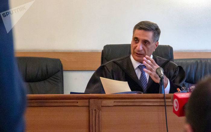 Армен Даниелян не сдается: судья по делу Кочаряна вновь отказался взять самоотвод