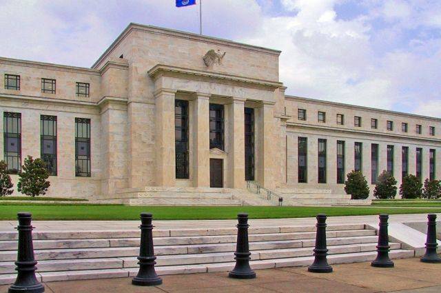 ФРС США оставила базовую процентную ставку на прежнем уровне