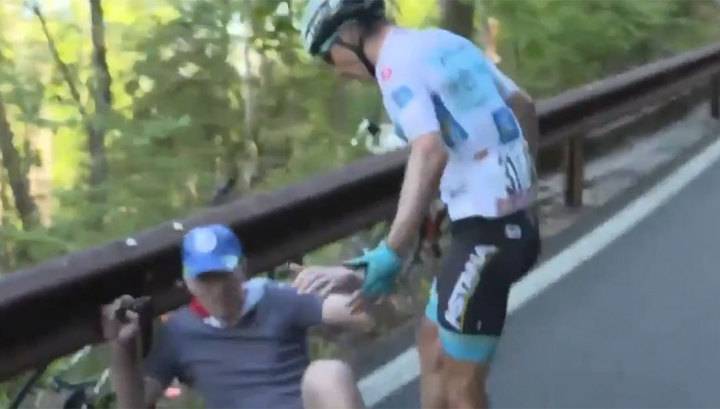 Велогонщик "Астаны" избил болельщика на Джиро д'Италия