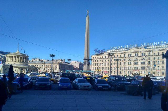 13 кандидатов подали документы для участия в выборах губернатора Петербурга