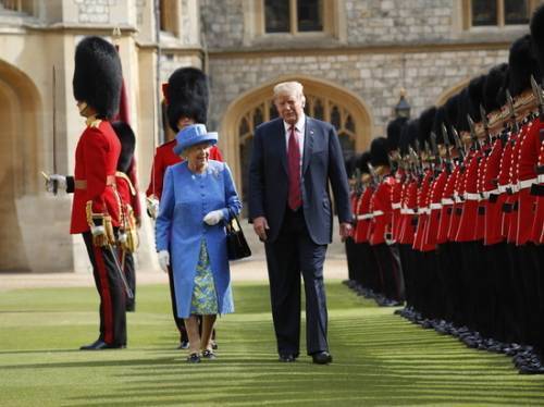 Простор для конфуза: Трамп собрался к британской королеве