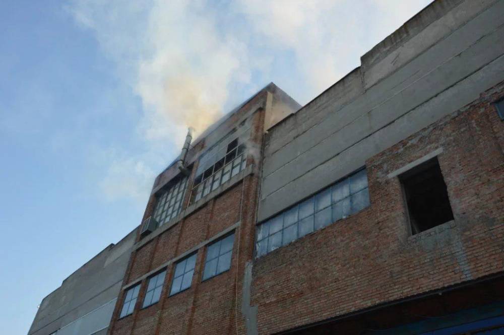 В Днепропетровске потушили пожар на заводе туалетной бумаги | Политнавигатор