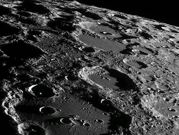 Доставка первых грузов в рамках программы по освоению Луны запланирована на осень 2020 года