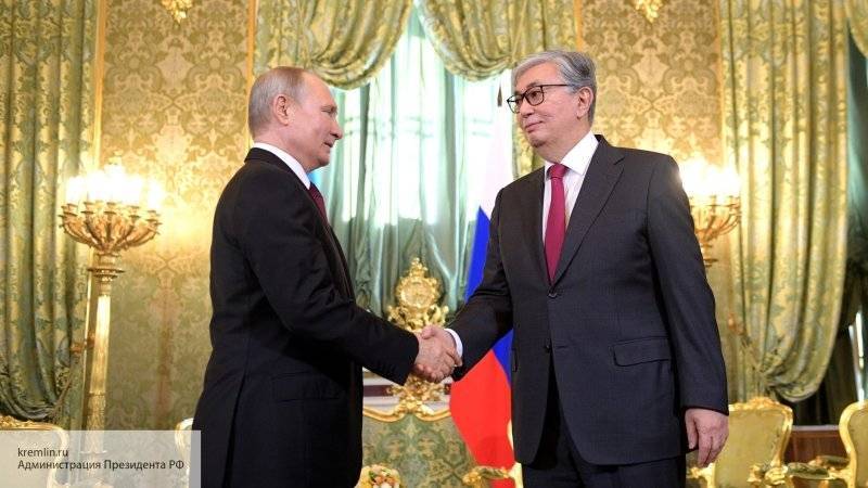 Президент Казахстана рассказал о первой встрече с Путиным в Киеве