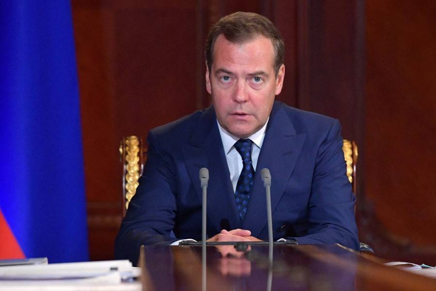 Медведев прокомментировал слова Кудрина об уровне бедности в стране