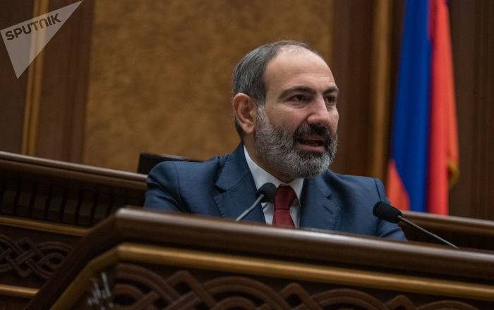 Угрозой войны Армению и Карабах не запугать - Пашинян