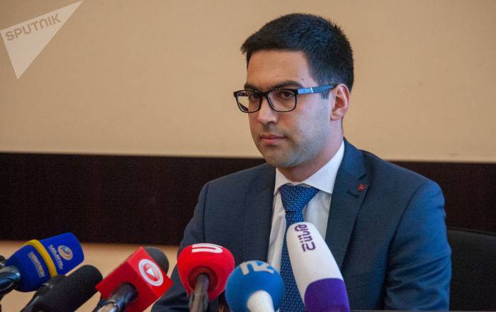 Армения на переломном этапе: Пашинян представил нового министра юстиции