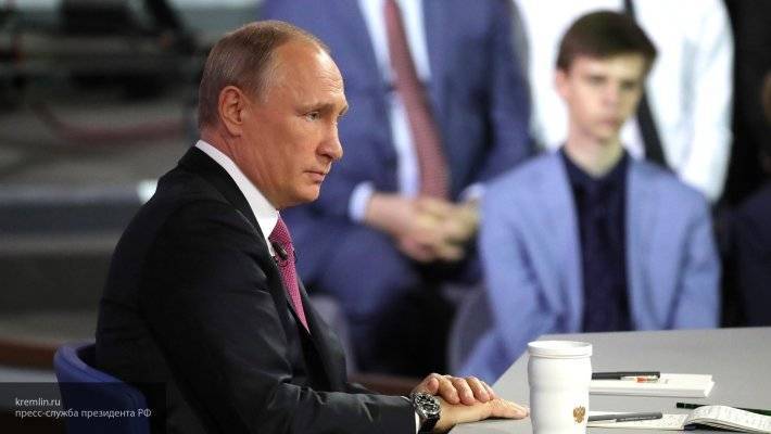 ВЦИОМ сообщил, сколько россиян планируют смотреть прямую линию с Путиным